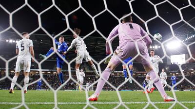 Jamie Vardy scores Leicester's third goal. Reuters