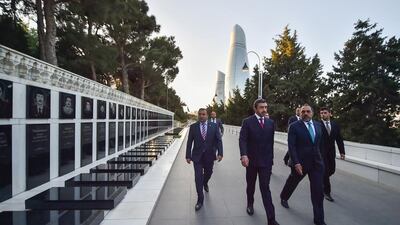 Sheikh Abdullah visits Azerbaijan’s honourary tombs and the martyr’s cemetrary. Wam