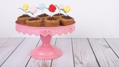 SugarMoo Desserts: The dessert company has created a limited edition menu to celebrate Mother’s Day. Choose from the Mom’s the Bomb cake. Comment cakes or the I heart Mama Truffle Bouquet for a royal treat or give her small bites with special messages with the Flower Power Cupookies and Best. Mom. Ever Emoji cookies. Available to order from Dh90, call 800 78427 for details.