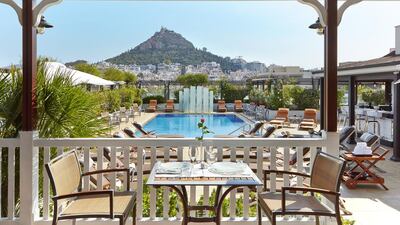 The GB Pool Bar & Grill at Hotel Grande Bretagne. Courtesy Hotel Grande Bretagne: A Luxury Collection Hotel