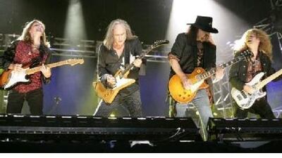 The grade-school gym teacher who was the inspiration for the band name Lynyrd Skynyrd died last week, prompting band members to write a tribute to coach Leonard Skinner on their website.