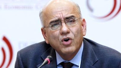 Dr Masood Ahmed (Middle East and Central Asia Department, International Monetary Fund) at his presentation on, "The Financial Crisis and the GCC Economies".