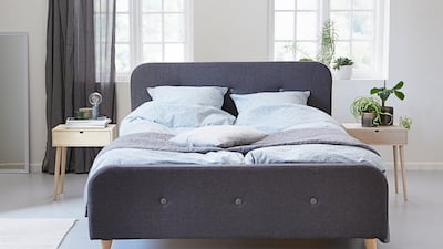 Kongsberg bed frame (140 x 200cm); Dh700