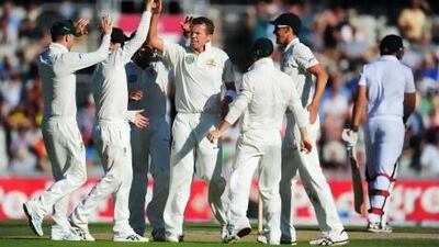 Peter Siddle, introduced late into the Australia attack, took two wickets in the final session to give the tourists an upper hand. Stu Forster / Getty Images