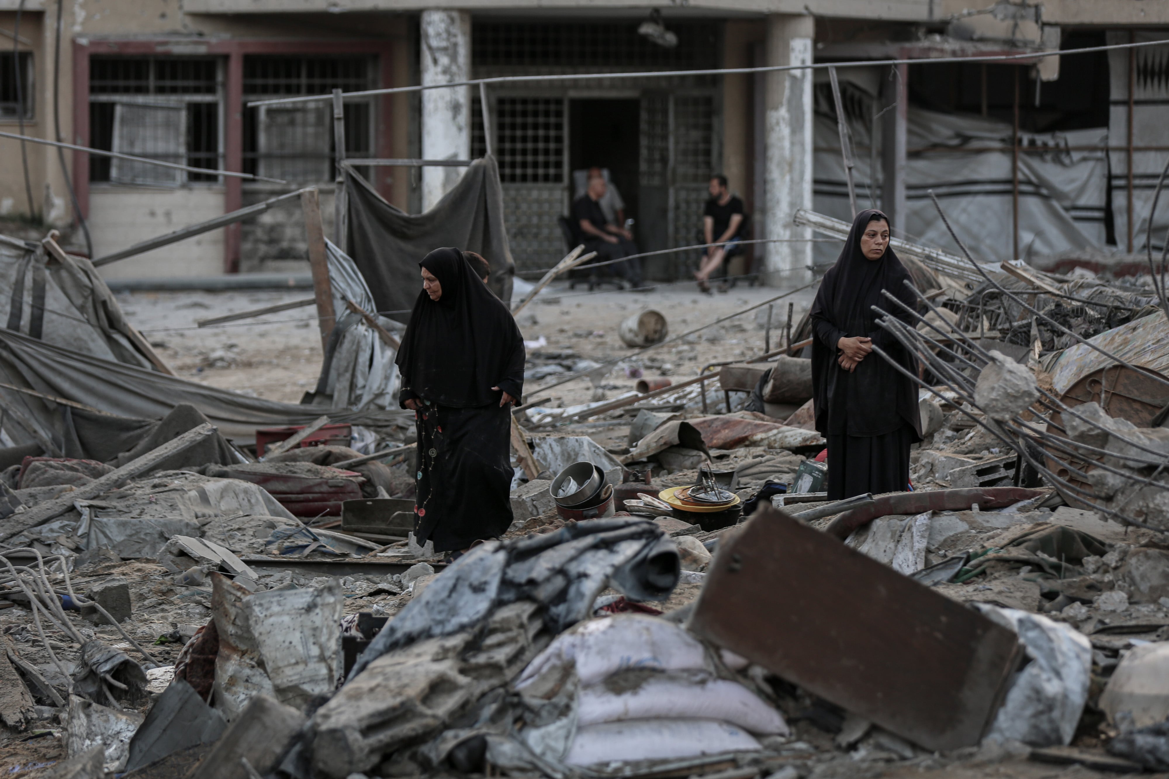 Image linked from the original feed: Gazans welcome disarmament deal but ask why it took Hamas so long