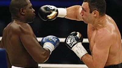 Vitali Klitschko ranges a right hook on the American challenger Kevin Johnson last night.