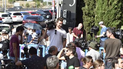 Media stand waiting for the arrival of Real Madrid's Portuguese forward Cristiano Ronaldo. Gerard Julien / AFP