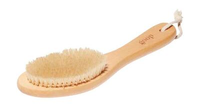 G.Tox dry brush, Dh92, goop on Faces.com. Photo: Faces.com