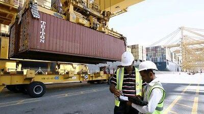 DP World is weathering the economic downturn and is better placed than its rivals to deal with a drop in world trade, leading investment banks say. Courtesy DP World