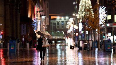 Members of the public do some last-minute shopping in Glasgow, Scotland. Getty Images