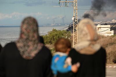 Displaced Gazans flooded the area near the Netzarim Corridor in the hope of crossing back into the north of the strip. AFP