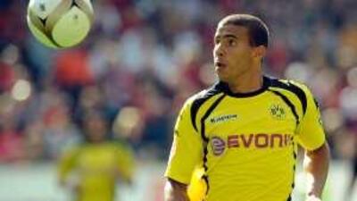 Mohamed Zidan will spearhead the Egypt attack in their opening game tonight.