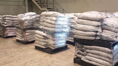 Dubai Police arrested five men who attempted to smuggle cocaine and crystal meth into Australia. Wam.