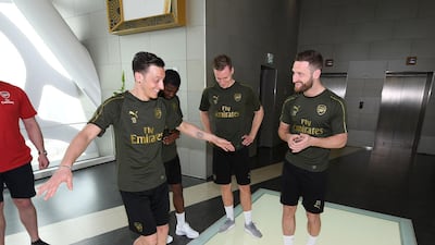 The players stepped onto the glass bridge of the Dubai Frame, and even showed off their fancy footwork to the delight and amazement of the other visitors. Dubai’s latest architectural landmark is a giant rectangular frame situated in a unique location that offers views via its 93 metre bridge observatory.