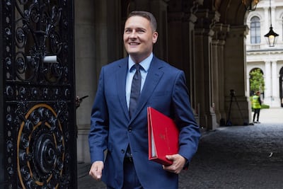 Health Secretary Wes Streeting makes his way to Number 10 for his first day as a cabinet minister. Getty