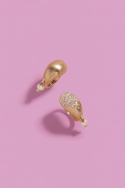 18k Gold Floating Joy Pure Charm Ring with Champagne Diamonds and White Round Pearl £3,305 by Nada Ghazal. Photo: Nada Ghazal