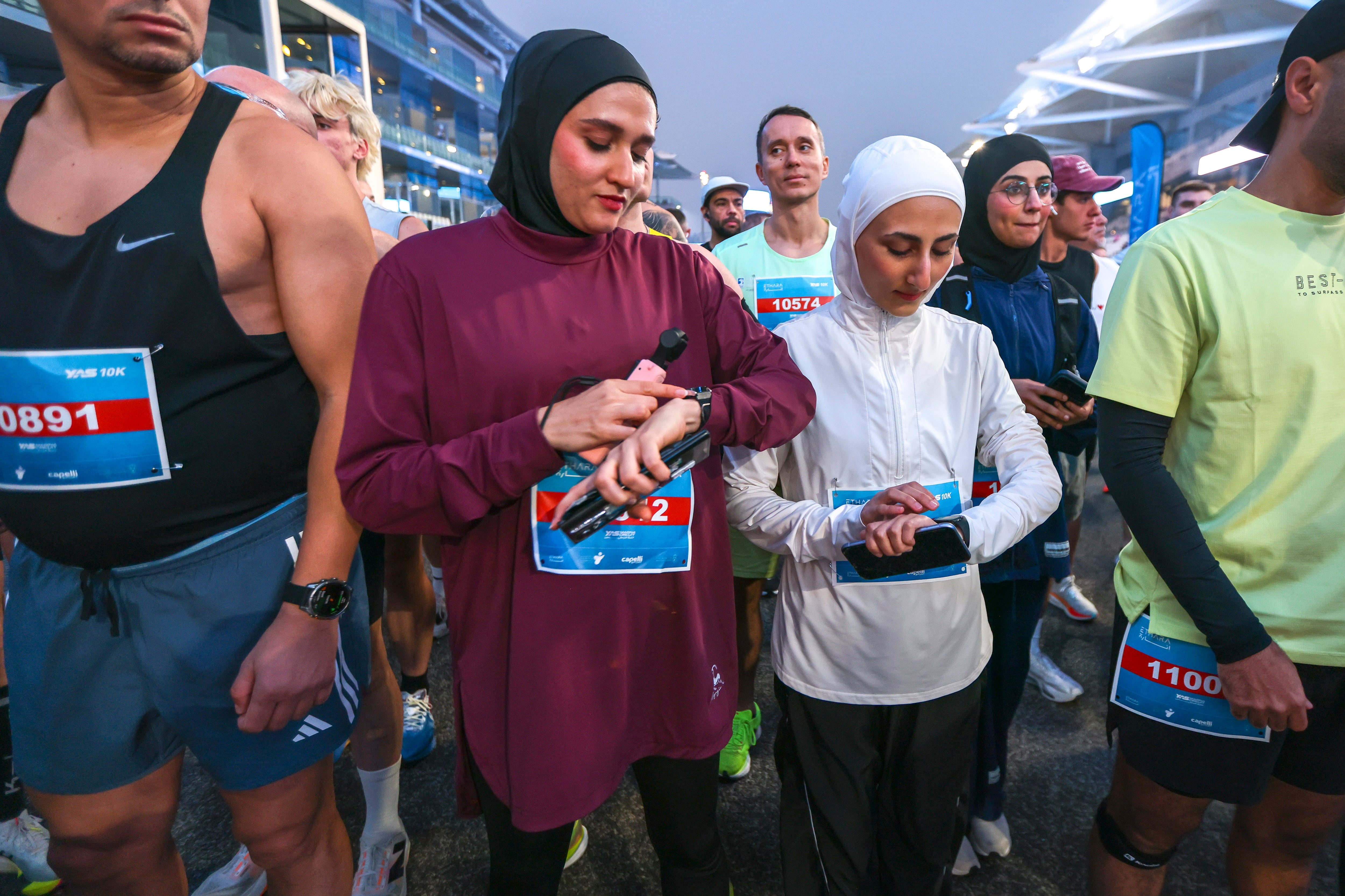 10k runners at the starting line in Abu Dhabi