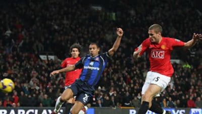 Nemanja Vidic fires home Manchester United's last-minute winner against Sunderland.