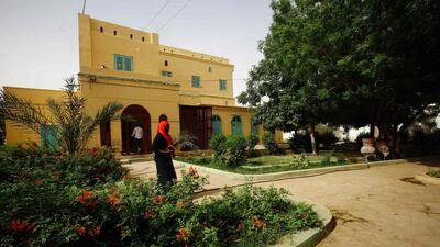 Outside the palace of Sultan Ali Dinar.