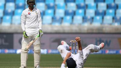 Jonny Bairstow catches the ball of Pakistan's Shoaib Malik. Kamran Jebreili / AP Photo