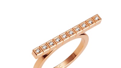 Ring in 18K rose gold. Reference number for polished version: 829901-5010; reference number for ring set with diamonds, pictured here: 829901-5039