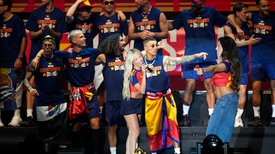 Pop stars Lola Indigo and Ana Mena during the trophy parade. Getty Images