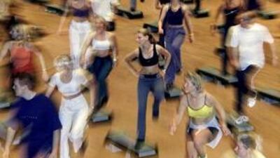 Injuries sustained during Step aerobics workouts can include joint inflammation and stress fractures, say the experts.