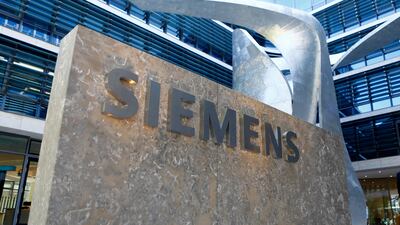 After exiting its solar business, Siemens is reassessing the market on anticipation that solar prices may fall below 2 US cents per kilowatt hour (kWh) before 2020. Matthias Schrader / AP