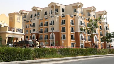 Jumeirah Village apartments: Q2 up 6%. Studio: Dh50-60,000. 1BR: Dh70-95,000. 2BR: Dh90-115,000. 3BR: Dh115-135,000. Q2 2013-Q2 2014 up 42%. Pawan Singh / The National