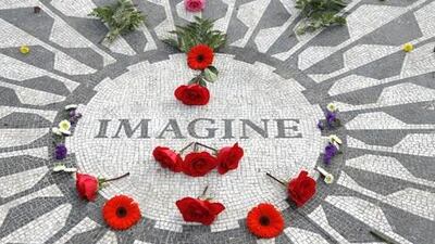 Strawberry Field, monument to John Lennon in Central Park.