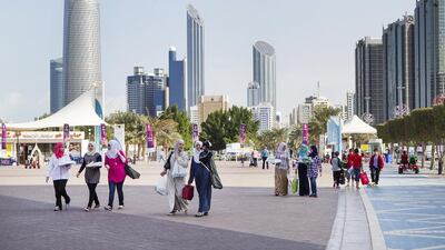 Pleasant winter weather along the Chorniche, Abu Dhabi. (Mona Al-Marzooqi / The National)