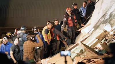 Thousands feared dead as quakes hit Venezuela