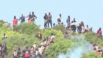 Security intercepts migrants near Ceuta border