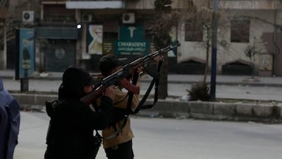 Thousands flee Aleppo as clashes between Syrian army and SDF intensify