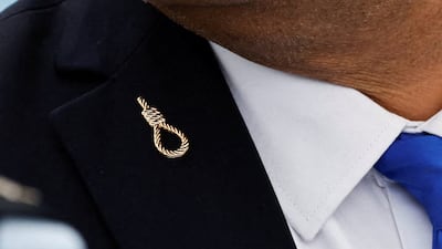 Why are Israeli politicians wearing noose pins?