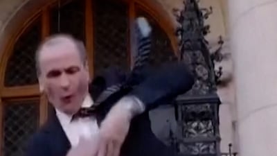 Hungarian politician Hegedus returns to viral dance