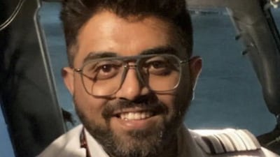 Flydubai pilot hailed after mid-air cockpit altercation