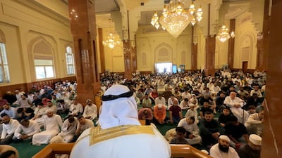 Worshippers attend Friday prayers across UAE amid missile alerts