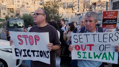 Palestinians refuse to hand over homes to Israel