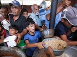 Gaza peace plan inches forward as Israel approves peacekeeping force