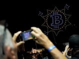 Bitcoin falls to lowest level since April 2025 amid liquidity fears and geopolitical tensions