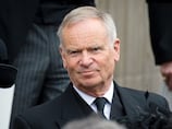 Jeffrey Archer, whose books sold 300 million copies, dies aged 86