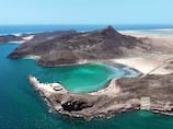 Yemen government forces claim Bab Al Mandeb gains as Saudi coalition says 100 jets join Houthi offensive