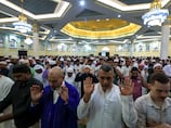 UAE worshippers unite to perform Eid Al Fitr prayers with safety measures in place