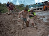 More than 350 dead and thousands missing after floods on Nepal-Tibet border
