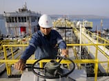 Iraq struggles with July salary payments as oil revenue fails to cover budget