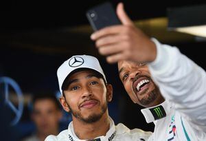 Months After Father Will Smith Revealed Daughter's Obsession With F1,  Willow Lives Her Dream to Meet Lewis Hamilton at Star Studded Louis Vuitton  Event - EssentiallySports